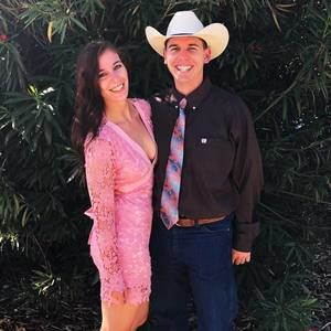 Meet your Posher, Cayla